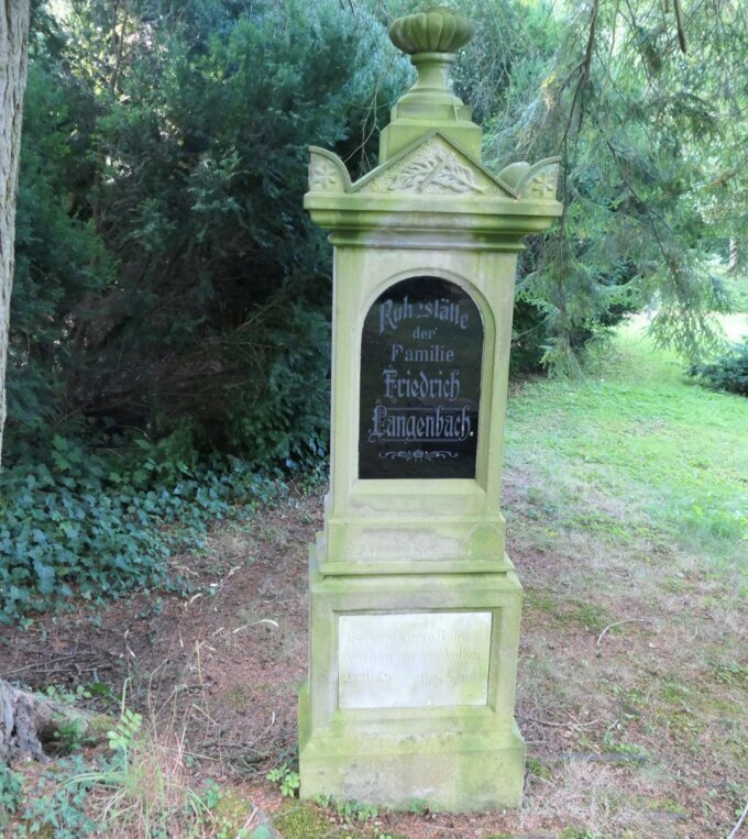 Grabmal Langenbach Grabmal Langenbach