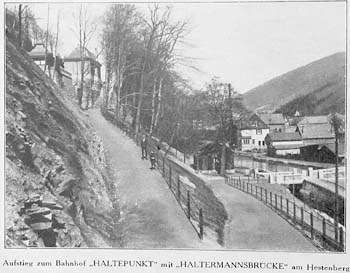 Aufstieg zum Bahnhof 