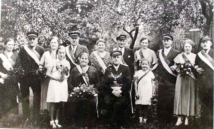 1936