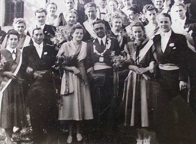 1952