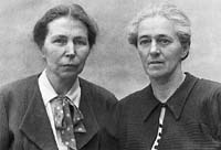 Mimi Brockhaus u. Emmy Voorhoeve